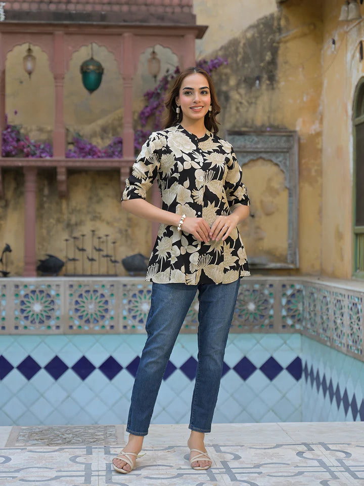 Effortlessly Elegant – Cutyful Black Floral A-Line Rayon Top